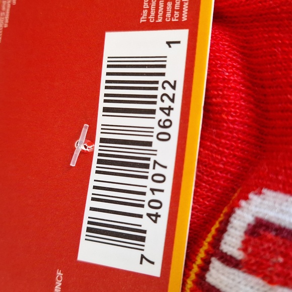 Cheez It Cracker new pair of men's socks fits shoe size 6-12 - Picture 5 of 8